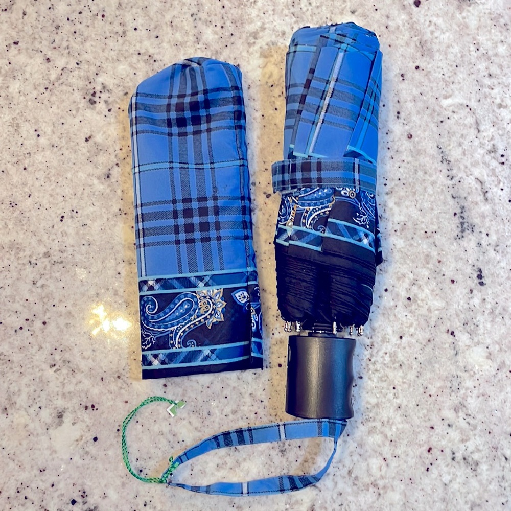 Vera Bradley auto umbrella